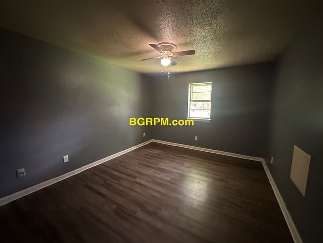 Building Photo - 3 BD, 1 BA, home in Cabot