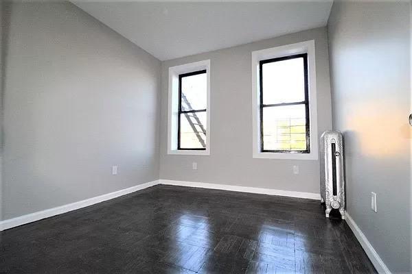 Building Photo - 3 bedroom in Bronx NY 10468