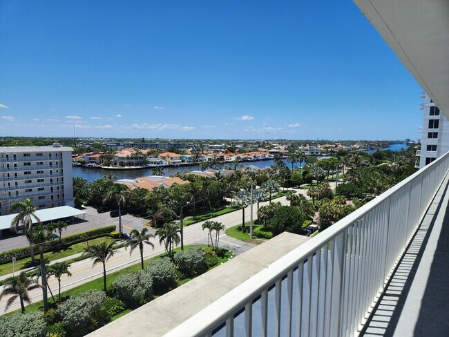 Building Photo - 3101 S Ocean Blvd