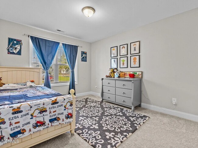 Building Photo - 615 Overland Ct