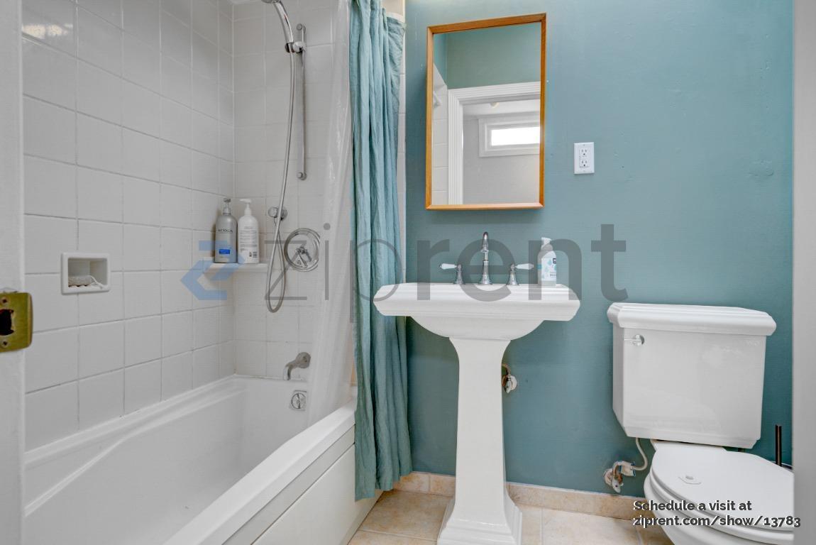 Building Photo - 1763 42nd Ave