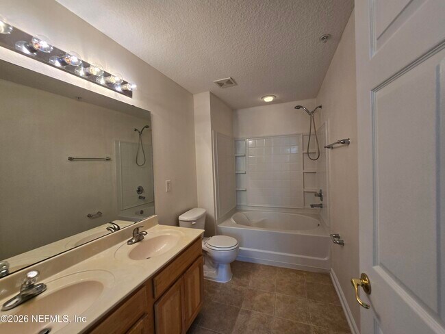 Building Photo - 785 Oakleaf Plantation Pkwy