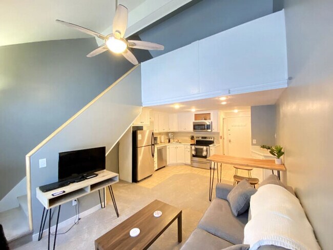 Primary Photo - Cozy Condo in the Heart of Smugglers' Notc...