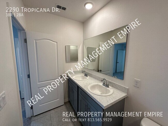 Building Photo - 2290 Tropicana Dr