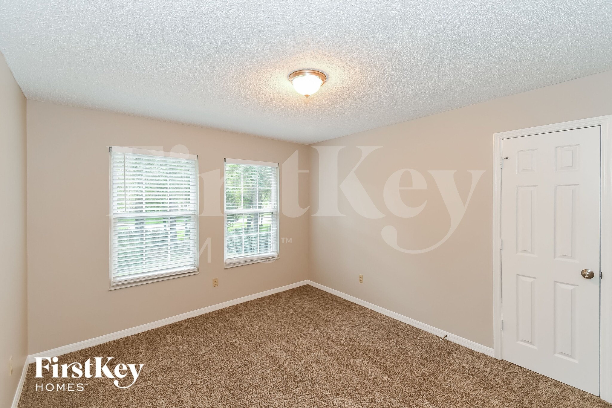 Building Photo - 2790 Ravines Rd