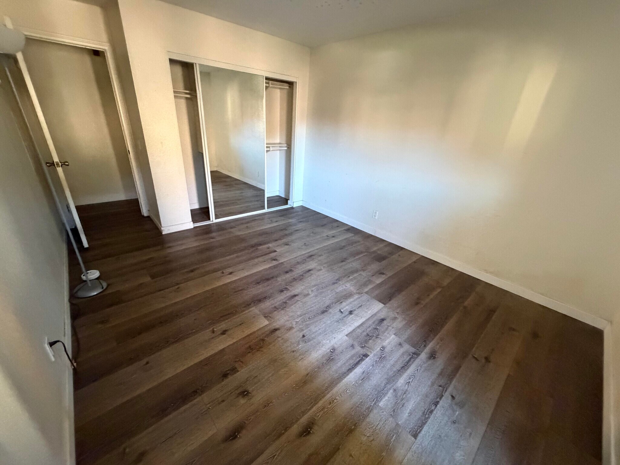 Building Photo - 615 Fredricks Ave