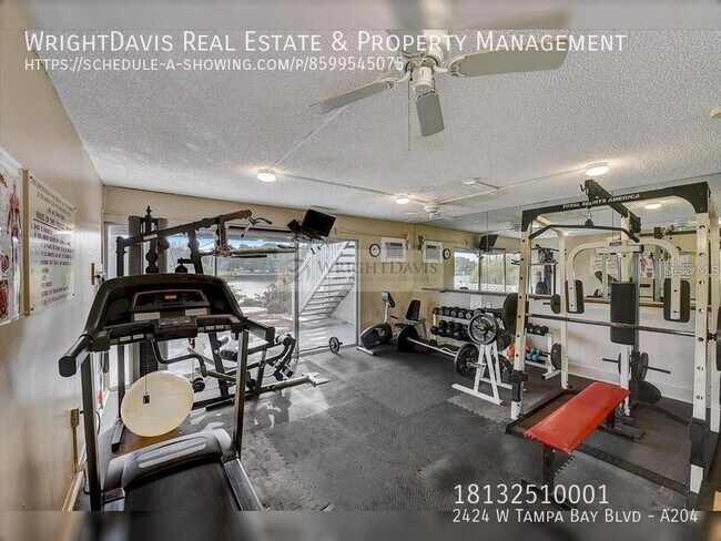 Building Photo - 2424 W Tampa Bay Blvd