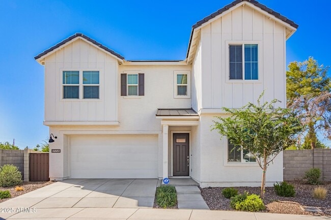 Primary Photo - 6556 N 15th Dr