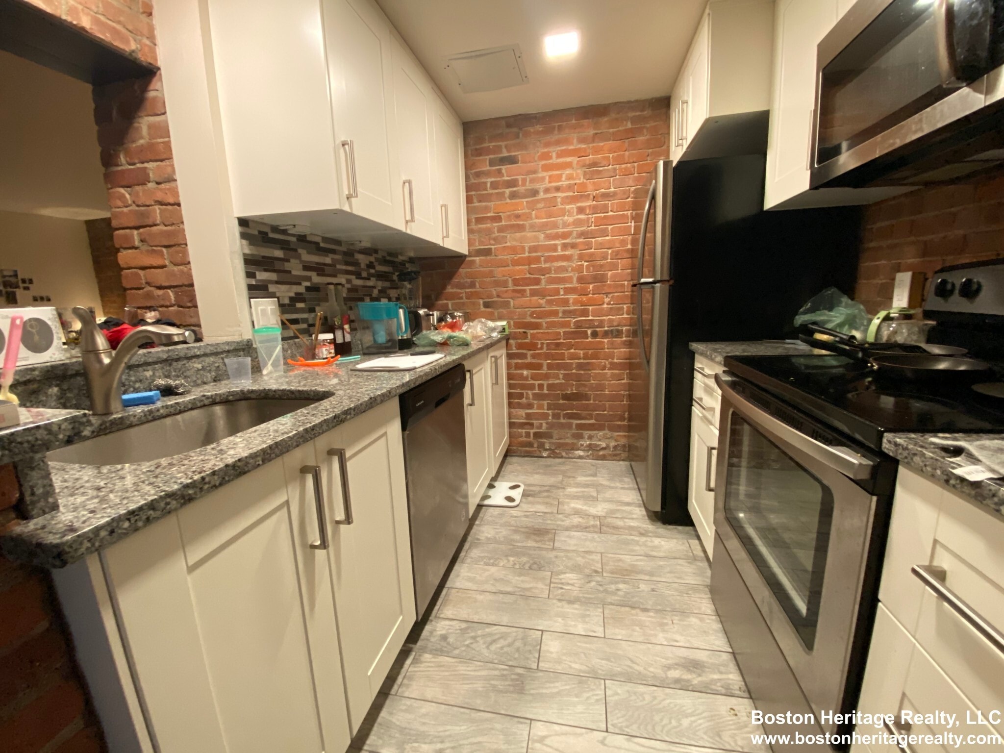 Building Photo - 95 Gainsborough St