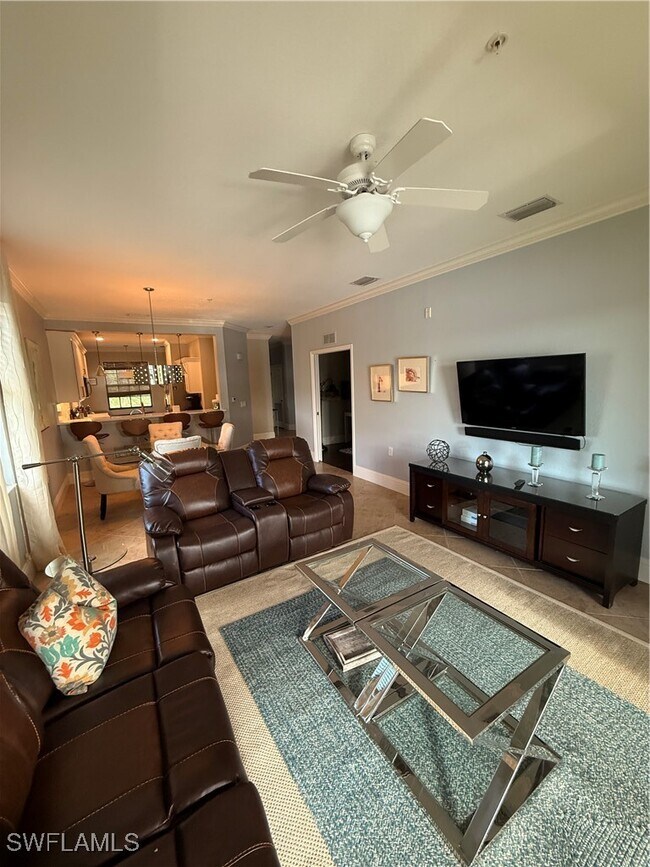 Building Photo - 9719 Acqua Ct