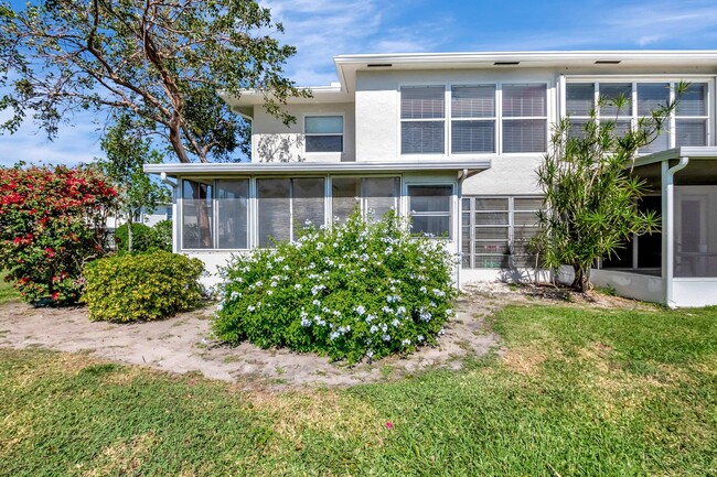 Building Photo - 2840 SW 13th St