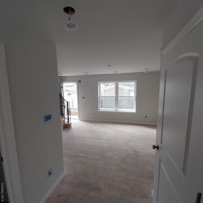 Building Photo - 343 Jackson St