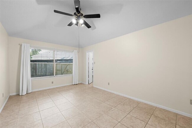 Building Photo - 17402 Eastwood Cir
