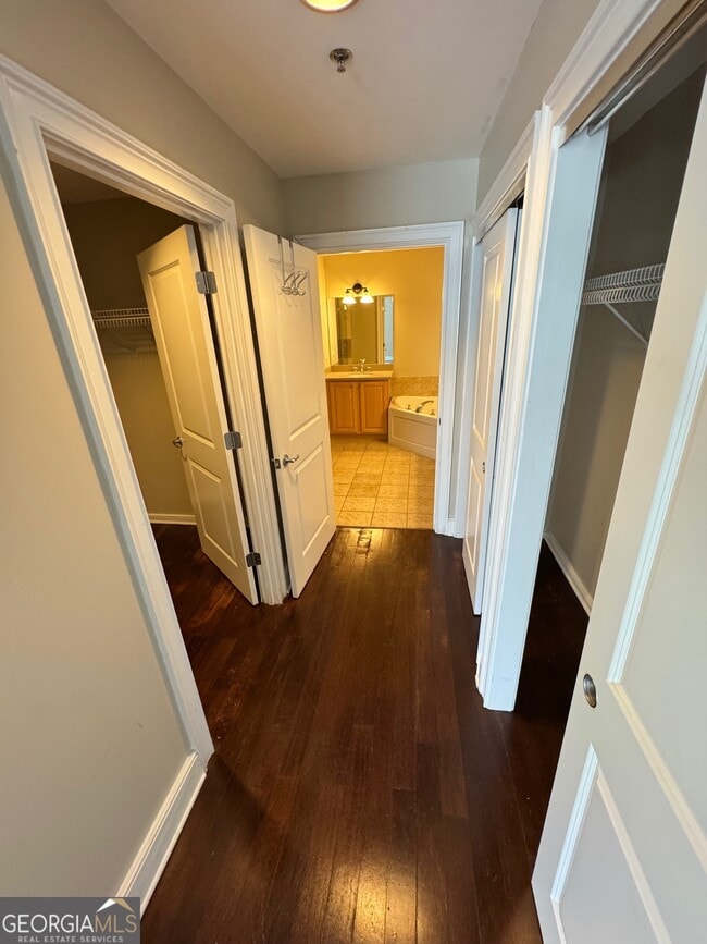 Building Photo - 285 Centennial Olympic Park Dr NW