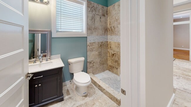 Building Photo - $1695 per Bedroom | 4BR/2BA Fort Sanders R...