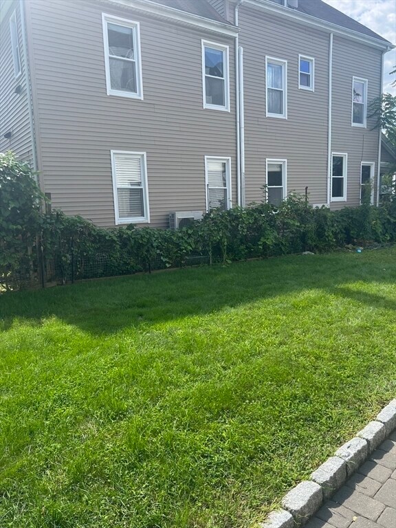 Building Photo - 21 Walter St