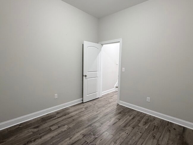 Building Photo - 57 Walnut Springs Dr