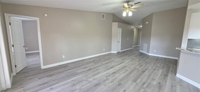 Building Photo - 11143 Bramblebrush St