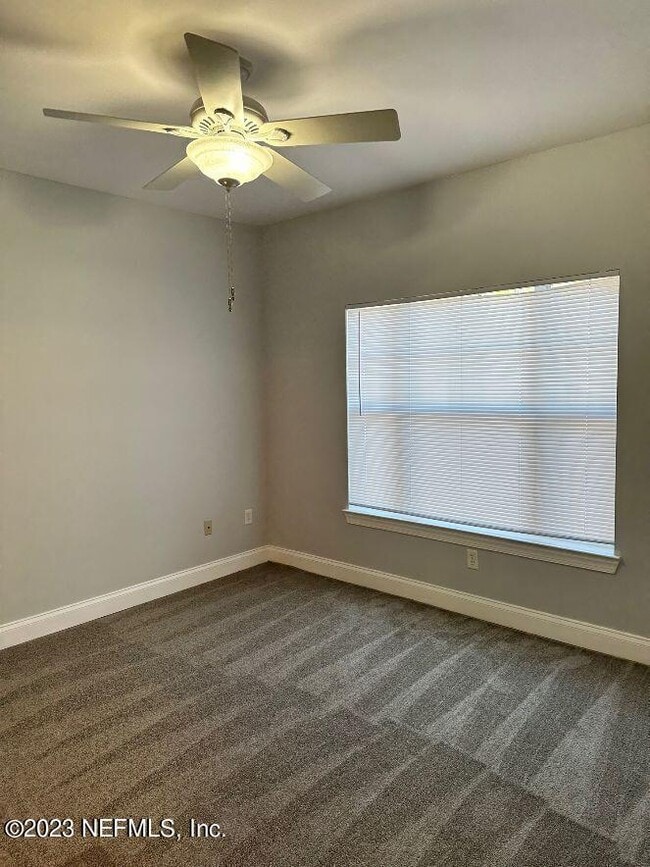 Building Photo - 155 Legendary Dr