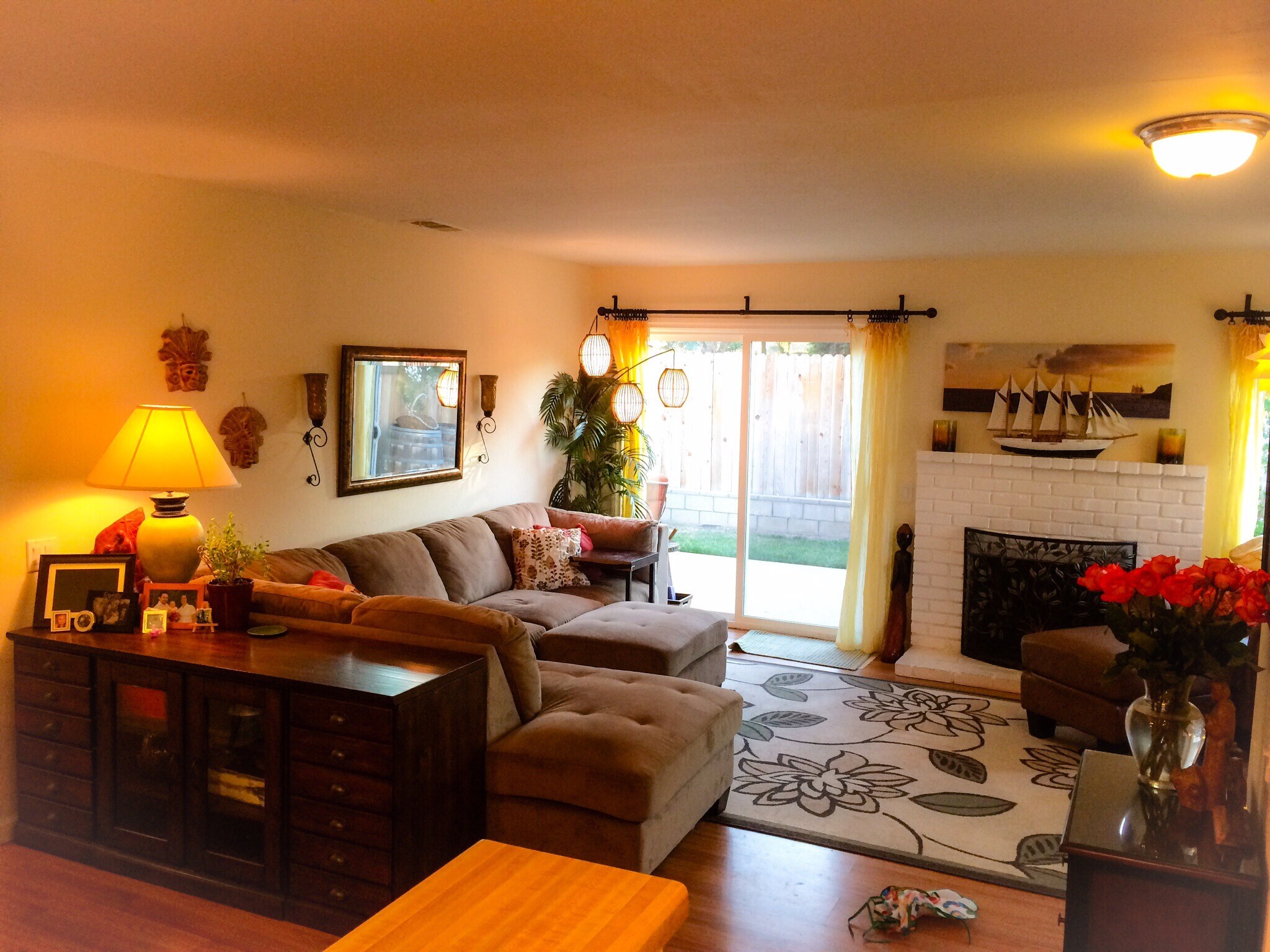 Building Photo - 2206 Hermosa Ct
