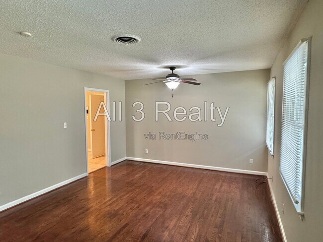 Building Photo - 1149 Beth Manor Dr