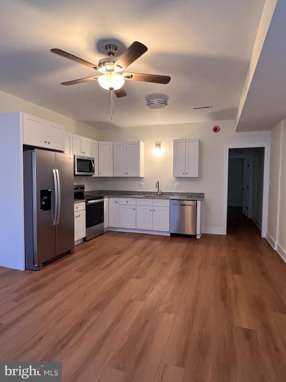 Building Photo - 113 W North St