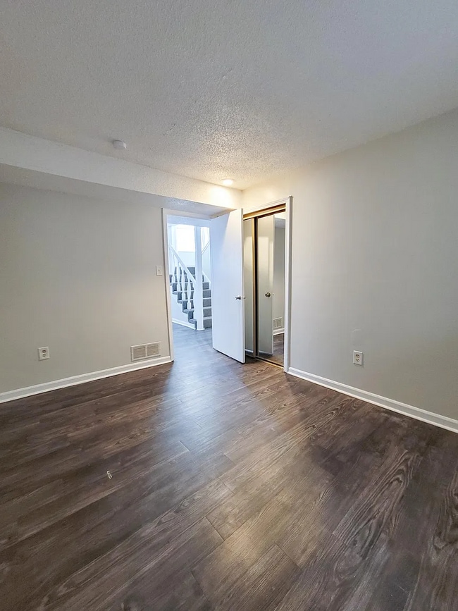 Building Photo - 10902 Mckinley Dr