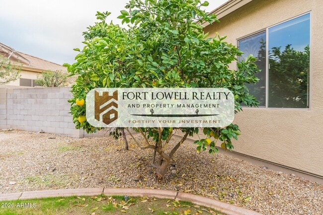 Building Photo - 13354 W San Miguel Ave