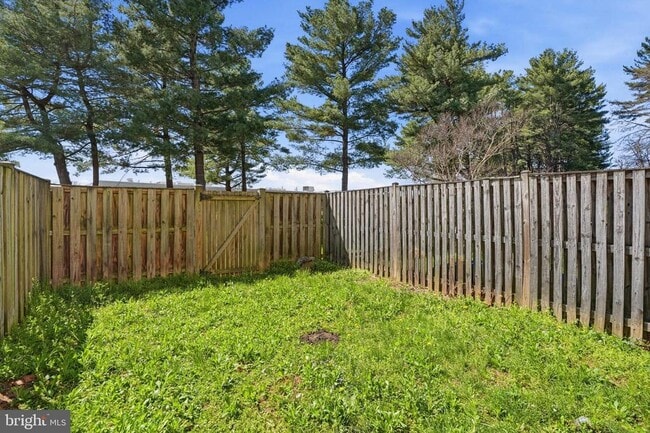 Building Photo - 9419 Merryrest Rd