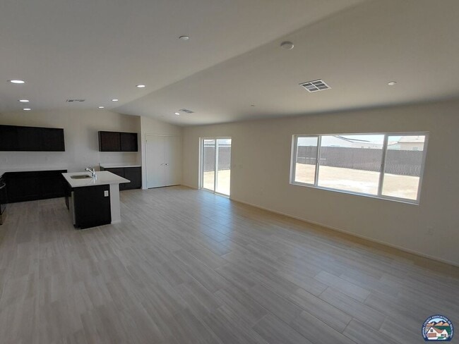 Building Photo - 485 Palomino Ct