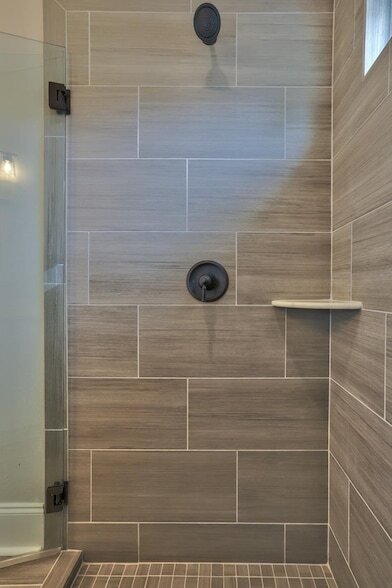 Building Photo - 43 Saralan Gdn Dr