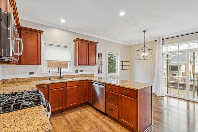 Building Photo - 1432 Katie Ln