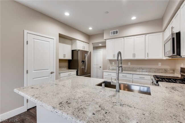 Building Photo - 845 Pantara Pl