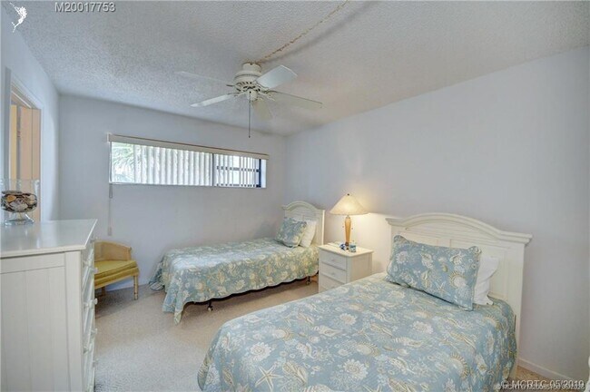 Building Photo - 11000 S Ocean Dr