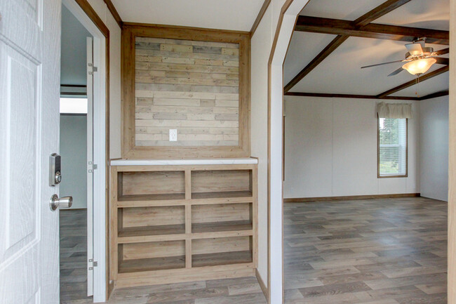Building Photo - 295 Seays Rd