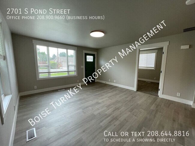 Building Photo - 2701 S Pond St