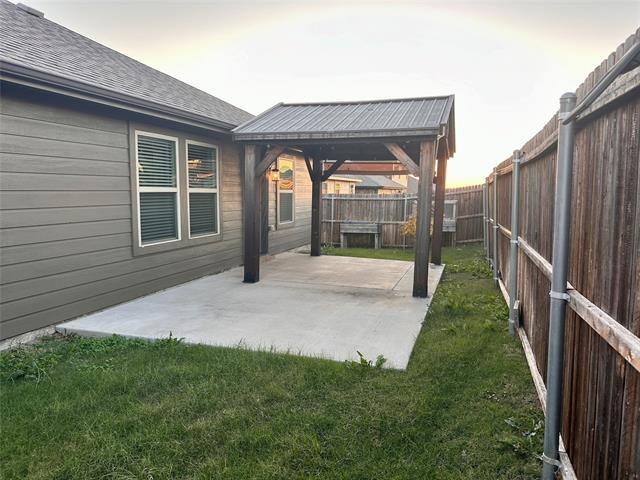 Building Photo - 806 Amber St