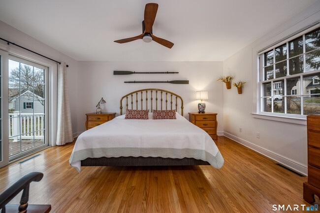 Building Photo - 99 Bay View Ave