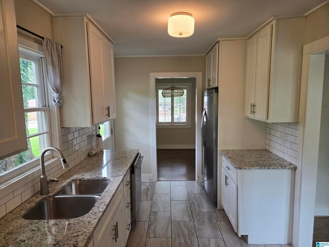 Building Photo - 109 Knoll Crest Dr
