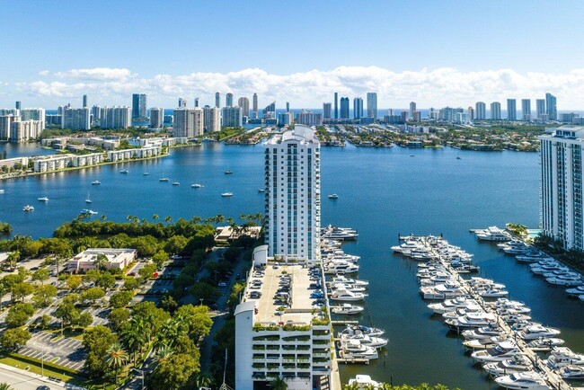 Building Photo - 17301 Biscayne Blvd