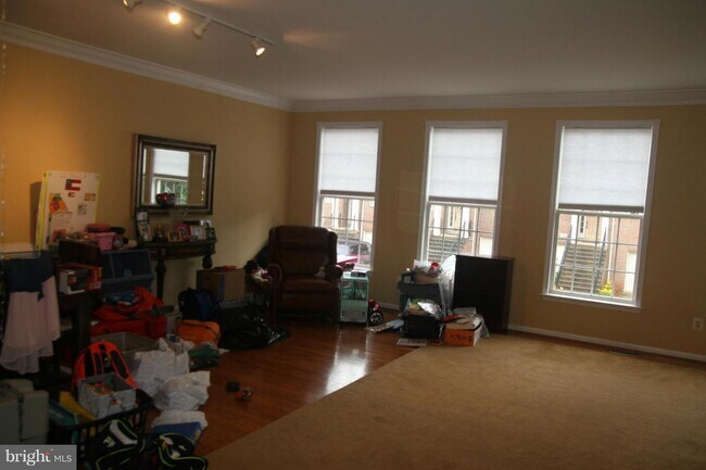 Building Photo - 20925 Cheyenne Terrace