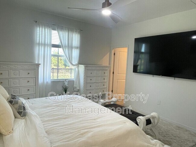 Building Photo - 11308 Pinot Dr
