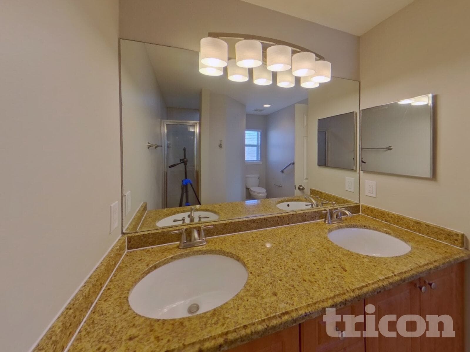 Building Photo - 23183 Burlingame Ave