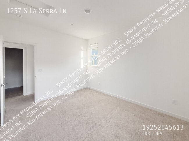 Building Photo - 1257 La Sera Ln