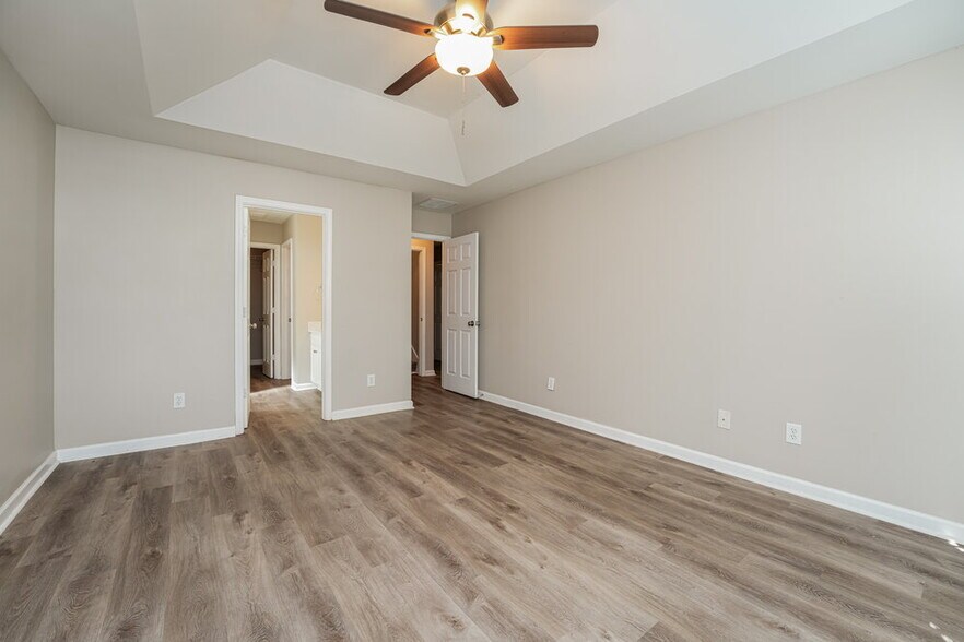 Building Photo - 725 Loblolly Ln