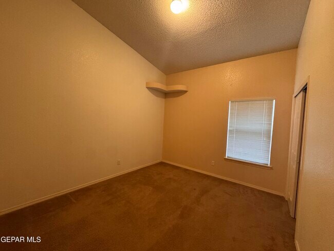 Building Photo - 6700 Hermoso Del Sol Dr