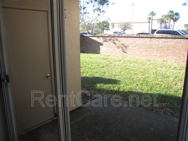 Building Photo - 1239 Lucaya Cir