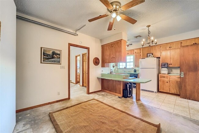 Building Photo - 801 Fm 971