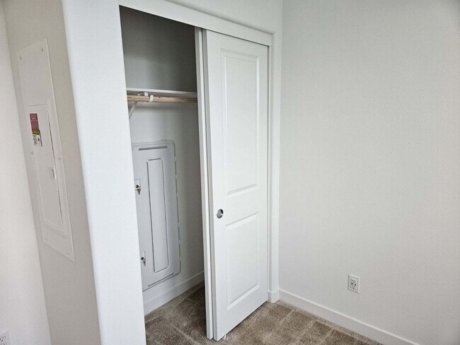 Building Photo - 1200 Lasso Way