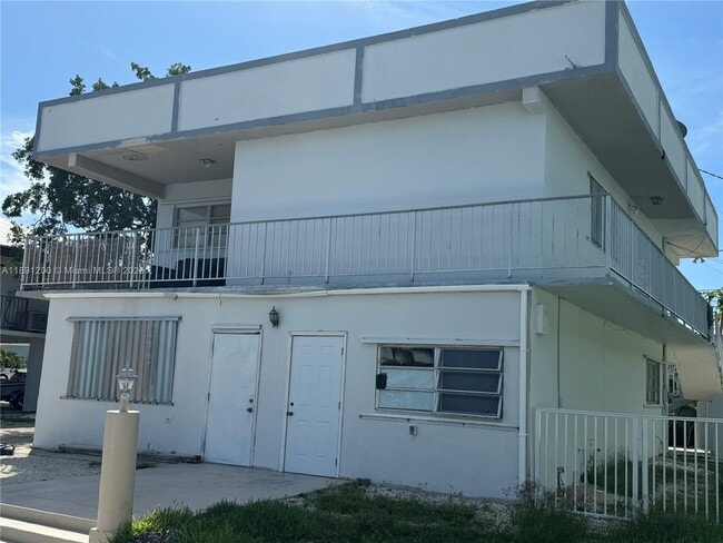 Building Photo - 174 Corrine Pl